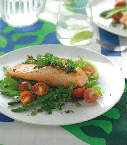 Grilled salmon with asparagus and baby beans